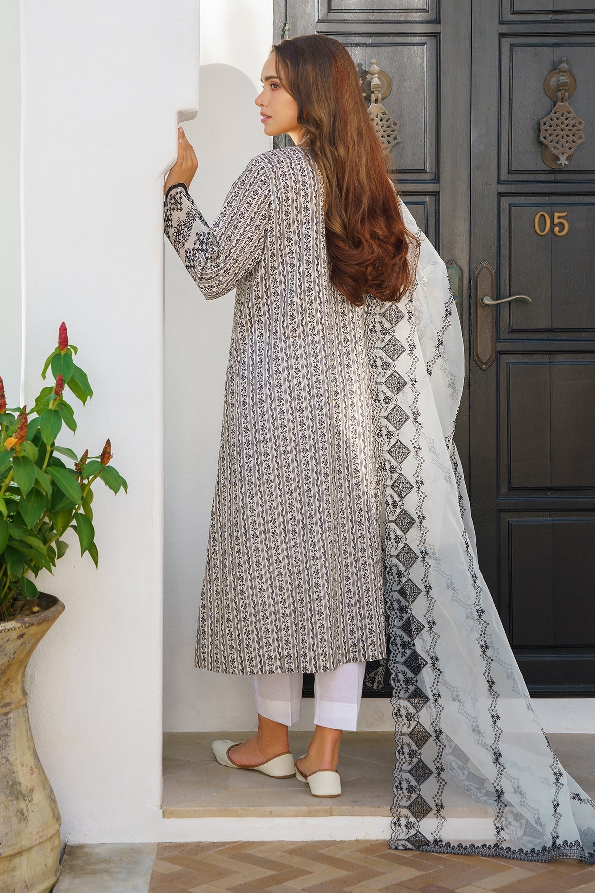 Baroque Digital Printed Swiss lawn Collection -Beige And Black