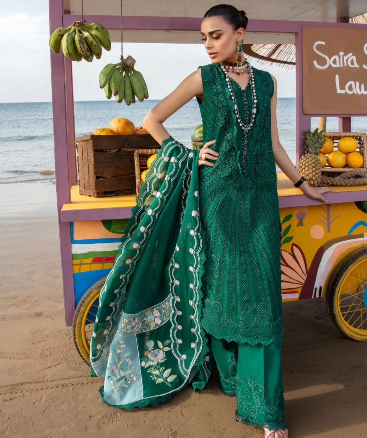 CRIMSON LUXURY LAWN
CHICKEN KARI COLLECTION 2024