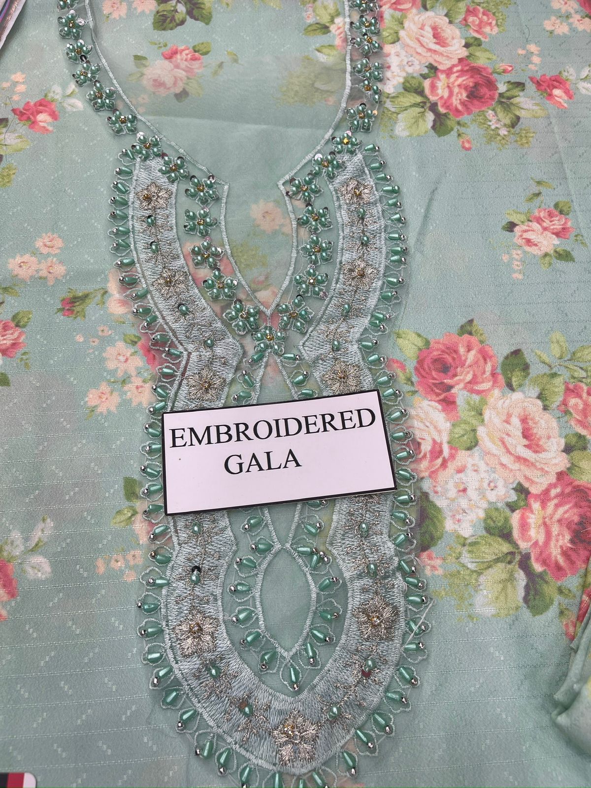 FARIDA HASAN AQUA FLORAL